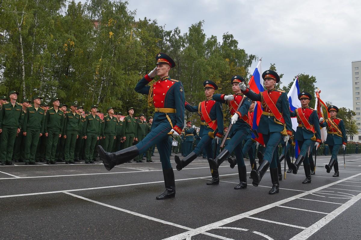 Объявлен набор для поступления в высшие военные учебные заведения МО РФ.