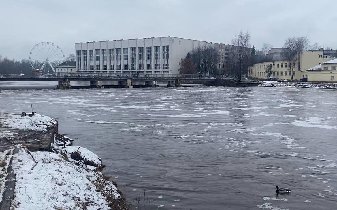 Весенний паводок в Великих Луках прошёл без происшествий.