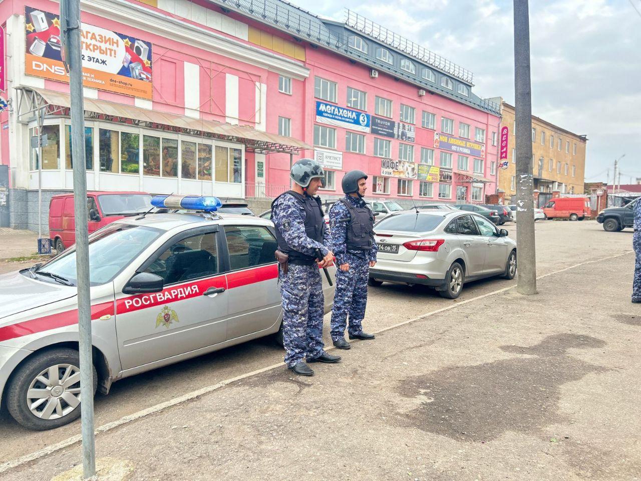 Проведена тренировка по пресечению террористического акта на объекте массового пребывания людей.